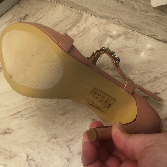 Fancy heels size 6.5 - Picture 3 of 3